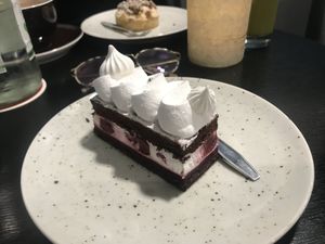 ‚Schwarzwälder Kirsch‘ cake  at Velicious in Strasbourg