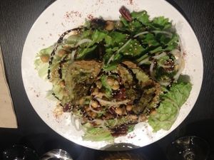 Gourmet salad at Velicious in Strasbourg