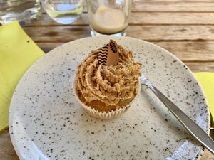 Vegan cupcake at Velicious in Strasbourg