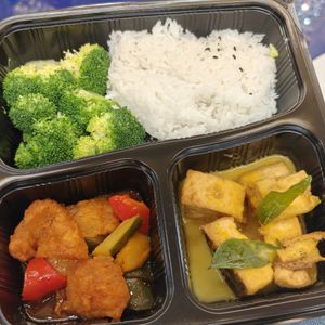 Bento set at Supreme Vege 善心缘 - Bras Basah in Central Singapore