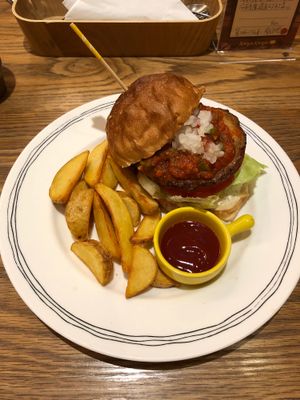 Hamburger at Kaya Kaya Cafe in Taipei
