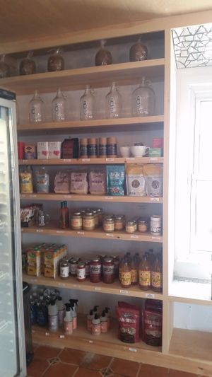 Small market  at Real Raw Organics in Ocean City