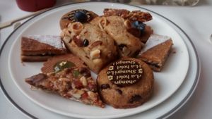 Biscuits at Shangri-La Hotel - La Bauhinia in Paris