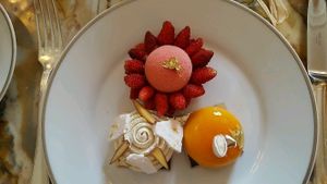 Vegan Tea time  at Shangri-La Hotel - La Bauhinia in Paris