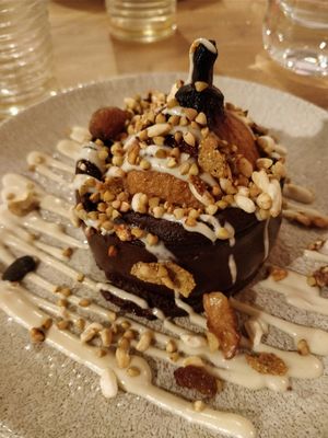 chocolate dessert at Vegan Gorilla in Nice