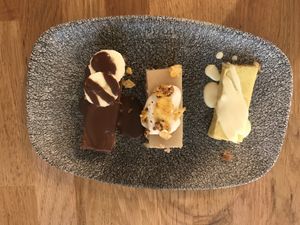 Cake selection (all glegan!!😋) at Vegan Gorilla in Nice