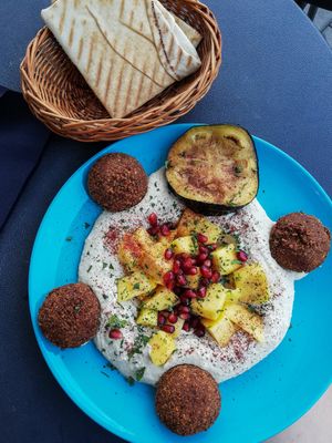 Mango plate at Mango Vegan Street Food - Powisle in Warsaw