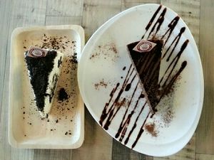 vegan choco cheese and cookie and cream at Brown Poodle in Penang