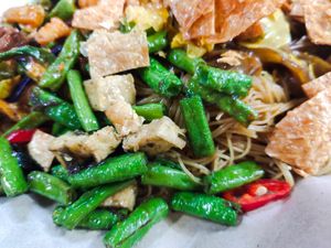 Olive long bean is good at Shun Fu Yuan Vegetarian 顺福园素食 in Central Singapore