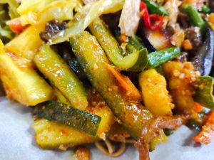 acar is good at Shun Fu Yuan Vegetarian 顺福园素食 in Central Singapore