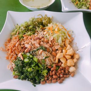 Thunder tea beehoon set close up shot at Living Wholesome 生活天然健康素食 - Bukit Timah in Central Singapore