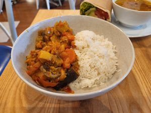 Curry and rice at The Fragrance of the Heart - Fritjof Nansens Plass in Oslo