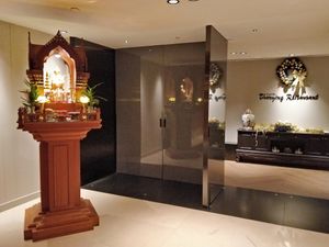 Restaurant entrance at Thanying Restaurant - Amara Hotel in Central Singapore