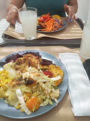Lasanha e pastéis de Seitan at Terra Viva in Espinho