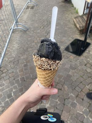   at Mirkoz Ice Cream in Sirmione