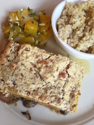 Mondays vegan casserole with banana mmm at Green Food Service in Oranjestad