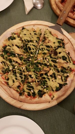 spinach pizza at Cloud Kitchen in Beijing