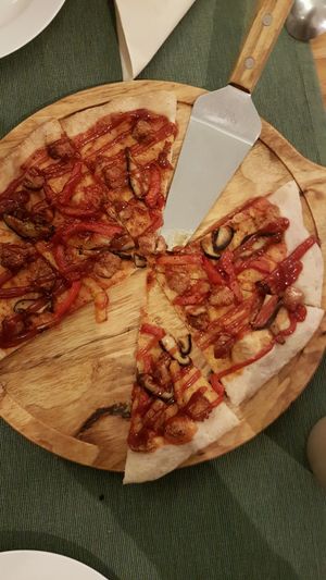 Land barbecue pizza at Cloud Kitchen in Beijing