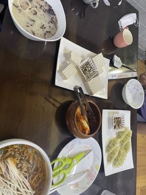   at Chorokddeul Green Field - 초록뜰식당 in Seoul