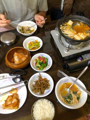 Yum at Chorokddeul Green Field - 초록뜰식당 in Seoul