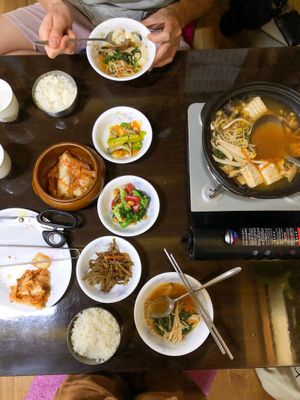 Our Spread! at Chorokddeul Green Field - 초록뜰식당 in Seoul