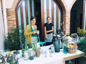 The souls and baking hands behind 'el Te d'Octubre'  at Brunch Vegà al Jardí - Pop Up in Ullastret