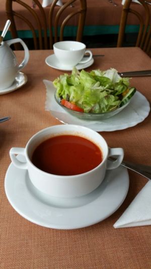 vegan starters: tomato soup and salad at Ganges in Loerrach