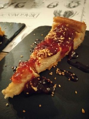 Cheesecake vegano at El Jardin de los Dragones in Murcia