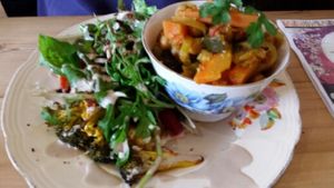 Coconut curry and salad at Asparagasm in Nailsworth