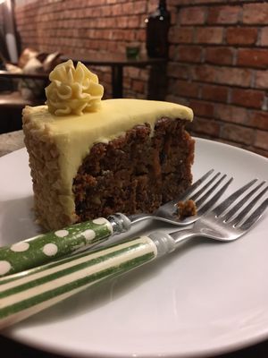 Carrot cake at Broccoli Revolution - Sukhumvit Rd in Bangkok
