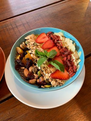 Mango bowl!! at Broccoli Revolution - Sukhumvit Rd in Bangkok