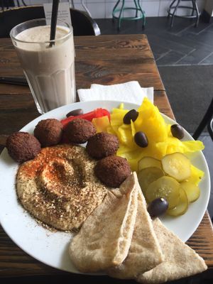 Hummus plate and Silky Smoothie at Zatar Falafel & Hummus in Vilnius