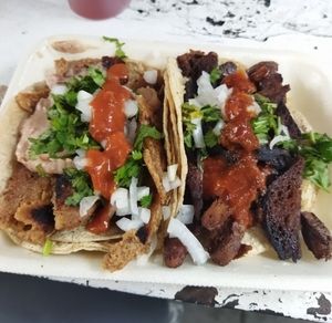Milanesa y bistec at Gatorta - Food Stand in Mexico City