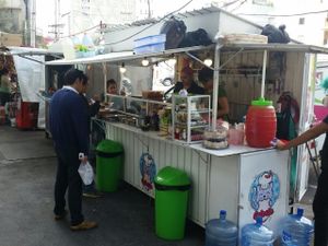 Take away at Gatorta - Food Stand in Mexico City