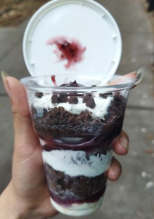 Pastel de chocolate: no es dulce y cada uno de sus sabores sabe bueno  at Gatorta - Food Stand in Mexico City