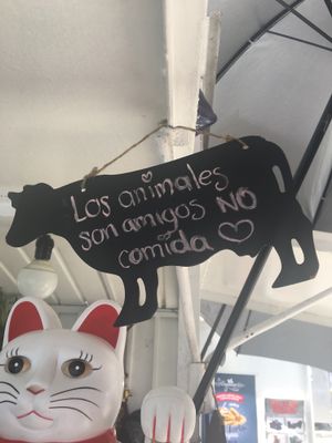 amigos at Gatorta - Food Stand in Mexico City