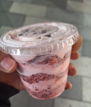 Red velvet vegan 🌱🤪♥️ at Gatorta - Food Stand in Mexico City