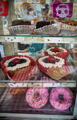 Vegan desserts look fresh a yummy at Gatorta - Food Stand in Mexico City