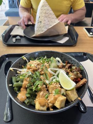 Gado gado bowl   at Forky's - Jakubské Nam. in Brno