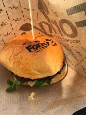 French burger at Forky's - Jakubské Nam. in Brno