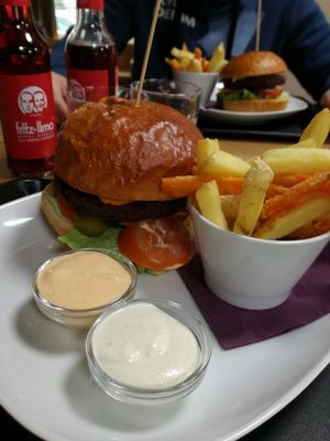 Forky's cheeseburger ❤ at Forky's - Jakubské Nam. in Brno