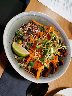 Quinoa Bowl at Forky's - Jakubské Nam. in Brno