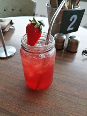 Kombucha at The Alkaline Cafe in Albany