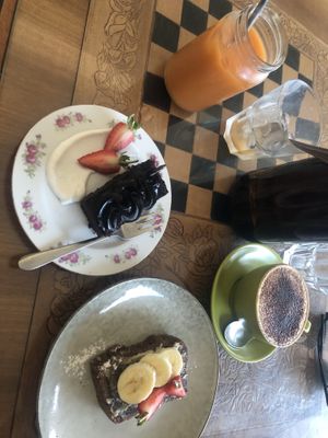   at The Alkaline Cafe in Albany