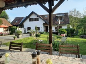  at Bioweingut Otto Knaus in Sulztal