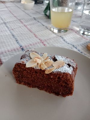 All cakes are vegan!!! 🌷🫶✨ This is the chocolate, coconut, cherry cake which is also gluten-free! at Bioweingut Otto Knaus in Sulztal