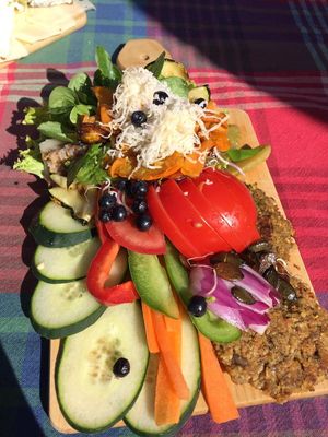 vegan brettljause at Bioweingut Otto Knaus in Sulztal