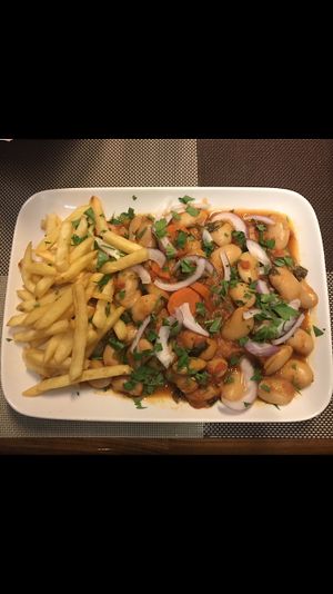 Giant white beans are Vegan at Kellari in Crete