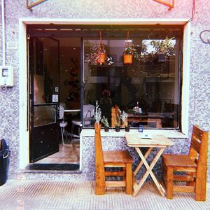 we have tables! at Vegan Wraps in Montevideo