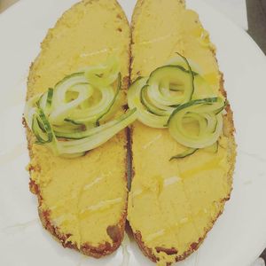 Hummus on toast at H2O Juice Bar & Vegan Cafe in Fuerteventura